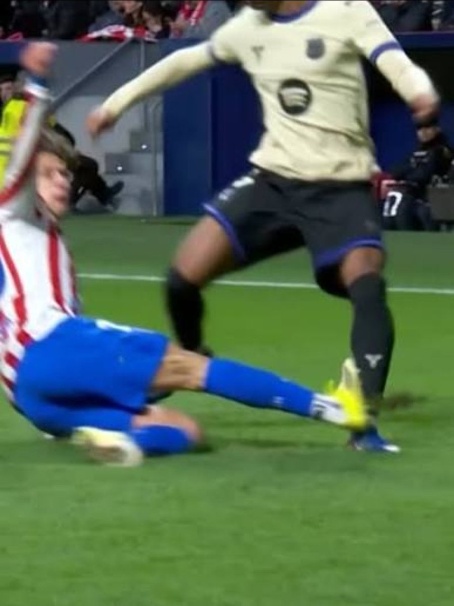 un futbolista brasileño tweet media