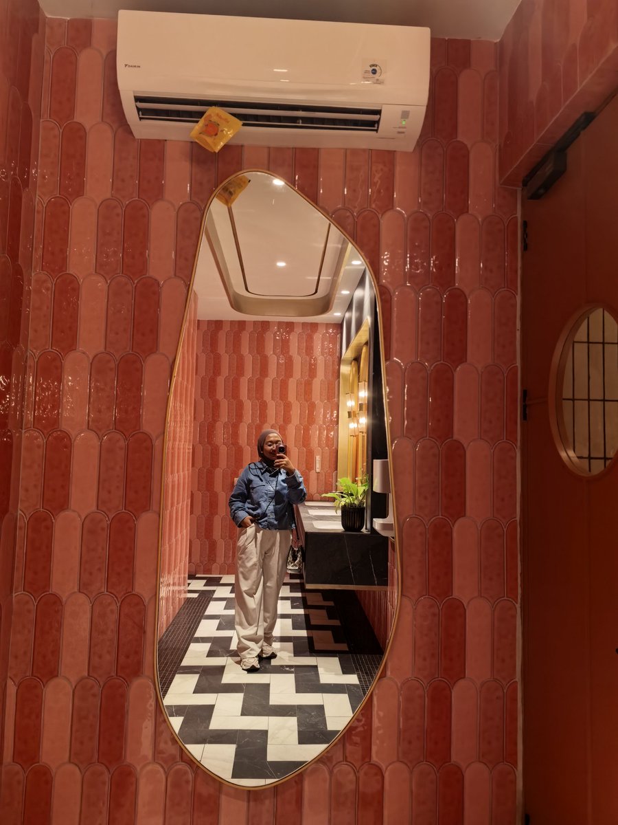 Dewi Adwinda tweet media