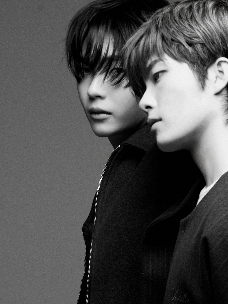 WhiteFoxGMM tweet media