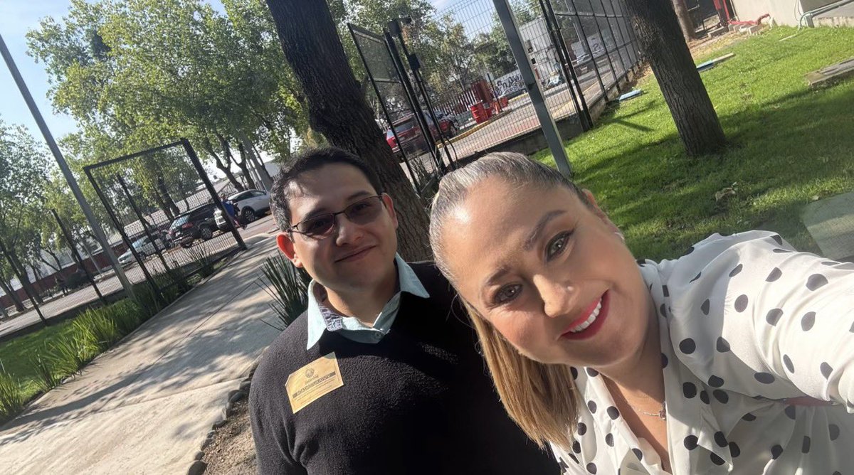NormAngelik's tweet photo. 💫 👥    #Momentos
#oportunidades
#coincidir

Un verdadero placer coincidir con perfiles sobresalientes ⭐️!!!

3/3 https://t.co/azRvLT5h3Y