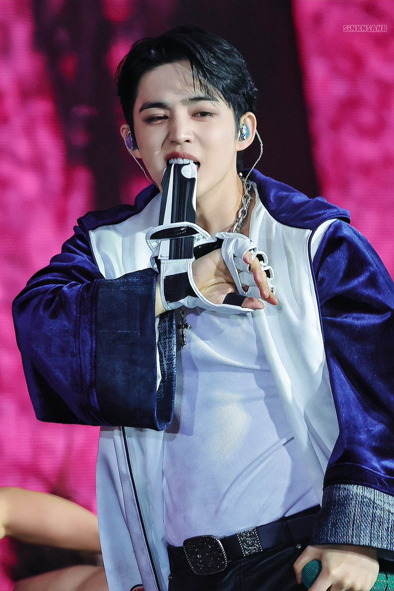 𝐒𝐈𝐍𝐊… tweet media