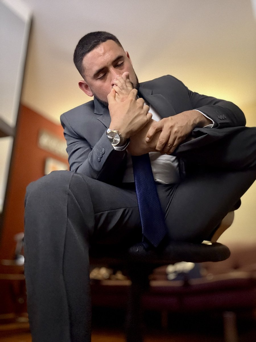 THE SEX LAWYER tweet media