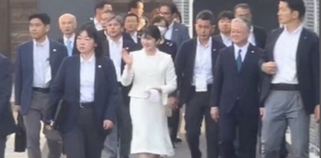 Mintblue 77 tweet media