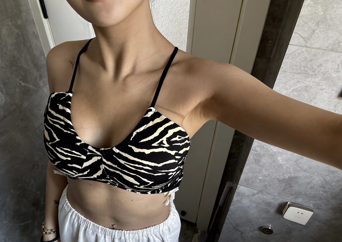 饿了会捡垃圾吃 tweet media