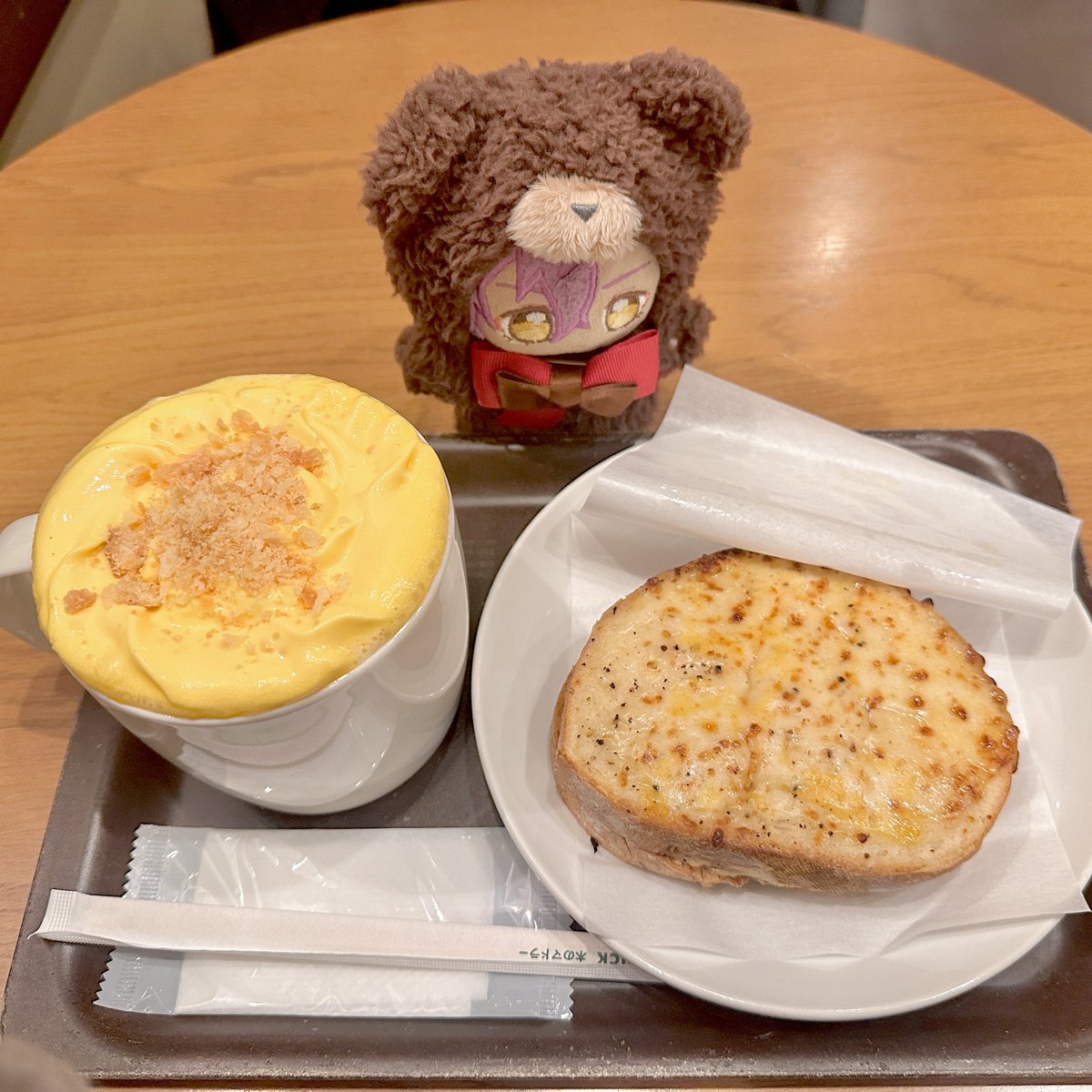 こばん tweet media