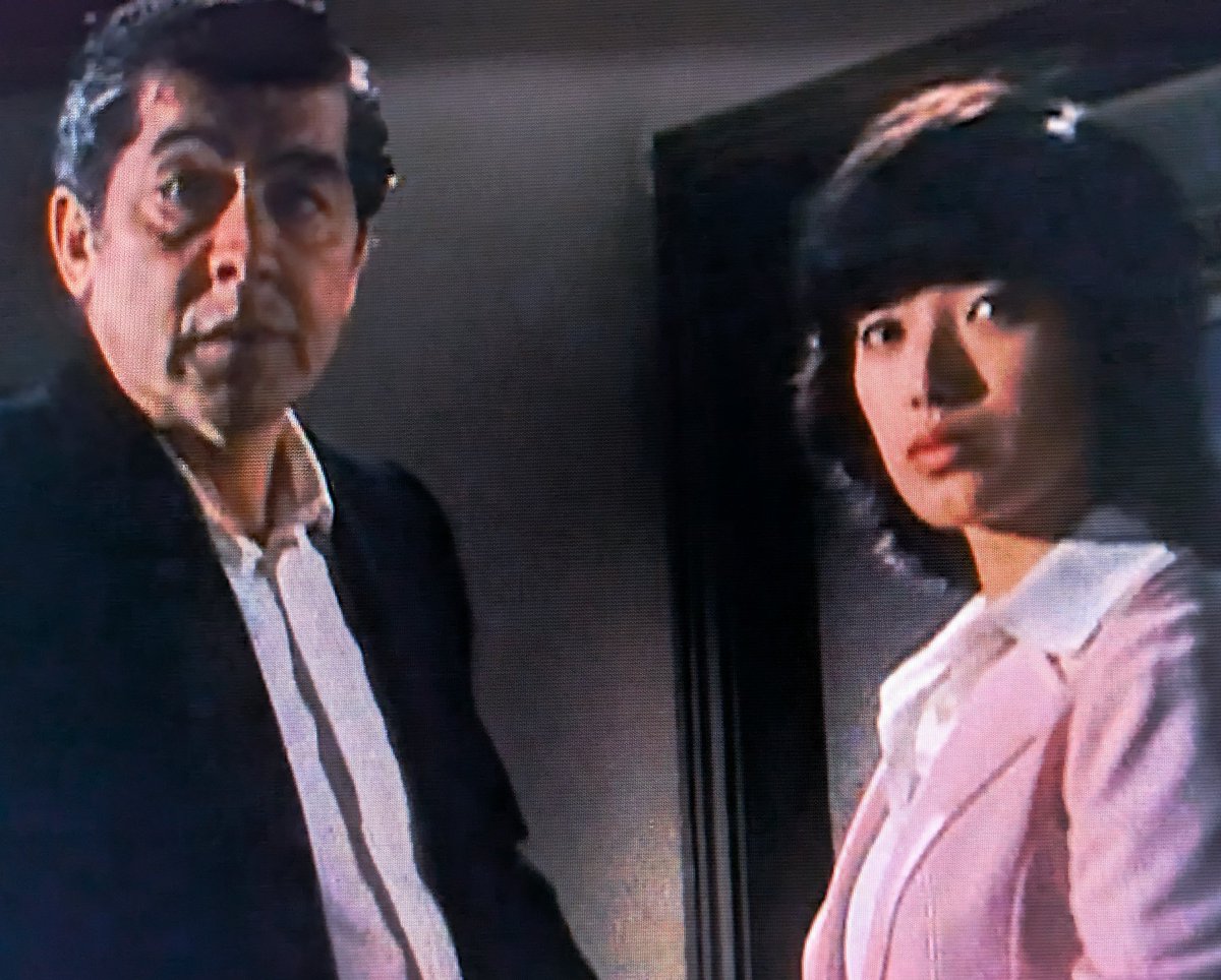 山口百恵最後の連続TVドラマ『人はそれをスキャンダルという』。序盤は面白かったが終盤で基本設定や伏線の回収が整理できず失速。佐々木守脚本にはよくあること。ほぼ無表情の演技を強いられた百恵、満足できたのかな？善悪綯い交ぜの三國はやはり唯一無二。代役が考えられない。#山口百恵