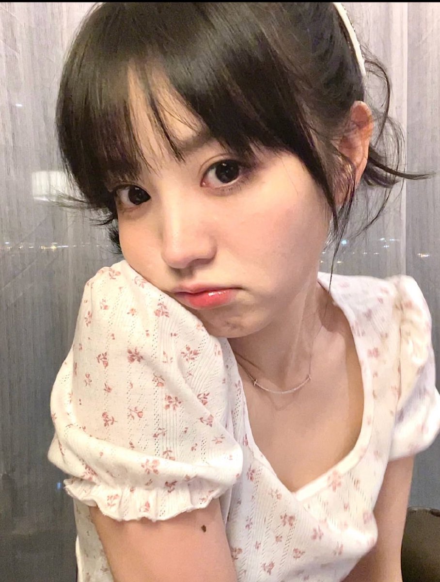 for vivian 𐙚⋆°。⋆♡ tweet media