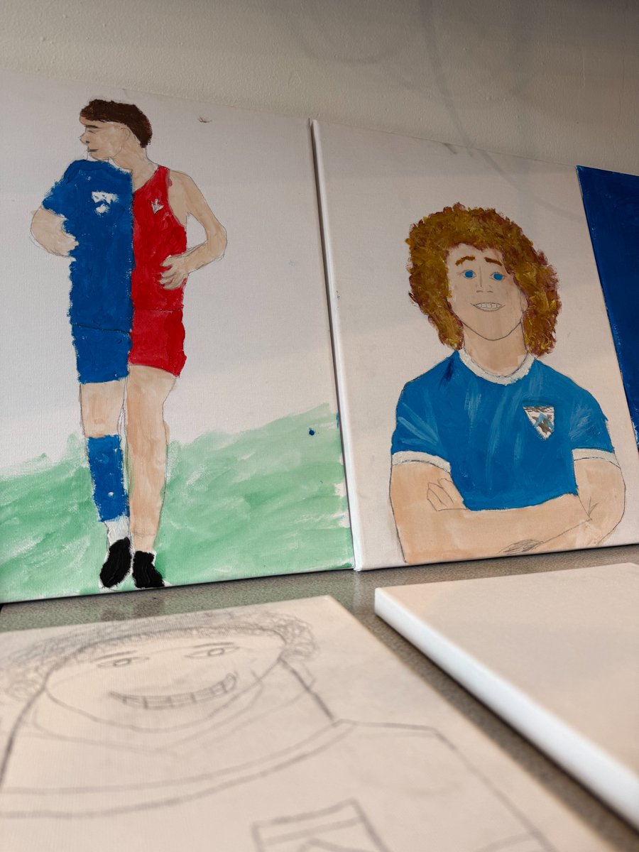 BluebirdsFDN's tweet photo. As part of our St David's Day project, funded by the @WelshGovernment, the Bluebirds Foundation held an Art Competition which encouraged local children to create a piece of art inspired by a Haverfordwest County player, staff member or the Ogi Bridge Meadow Stadium 🎨 https://t.co/BcpYB39lUi