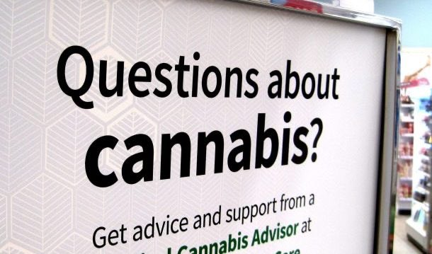 hollyanndoan's tweet image. Osoyoos, B.C motel operator ordered to pay damages for evicting guest who breached house rules banning #marijuana on premises. Human Rights Tribunal awarded Vicky Arvanitis $5,000 plus interest.
blacklocks.ca/pot-eviction-w…
@TownofOsoyoos #bcpoli #cdnpoli