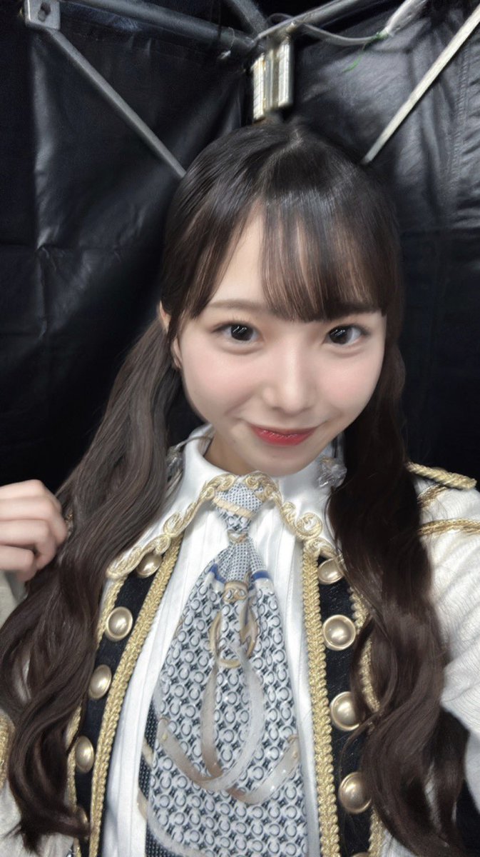 maa08233's tweet photo. ひな誕祭1.2日目どっちも最高やったよ❣️
いずかほツインテールやん！！思ってたらお揃いにしててんな愛おしいよ私の推しメンたち（ ;  ; ）👍♡
#izukiblog https://t.co/cuVwP7vem9
