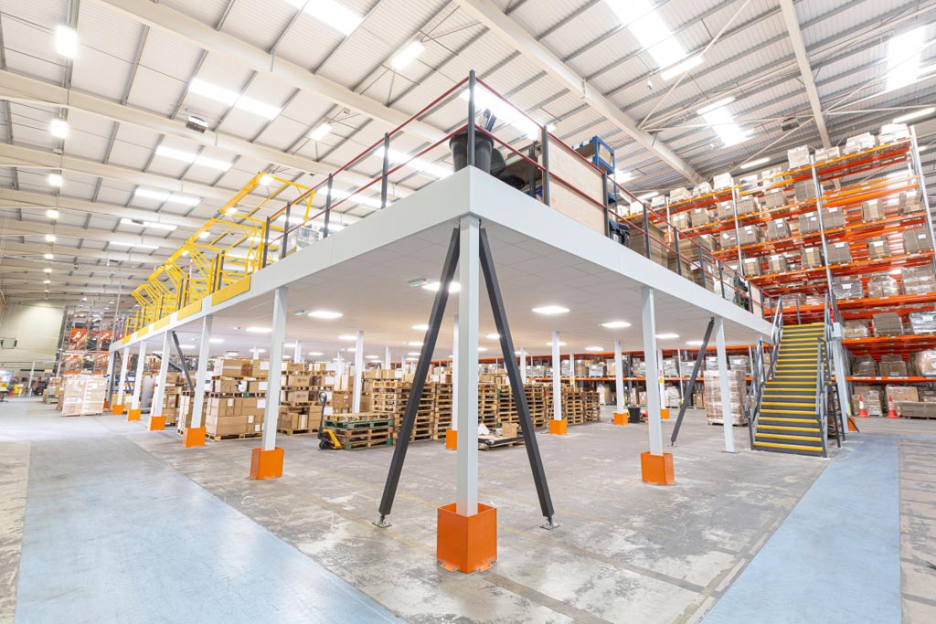 Maximise your space without moving.
Mezzanine floors are a smart way to add capacity, improve efficiency, and optimise your layout.
Got questions? We’ve answered them 👇
avantauk.com/mezzanine-floo…