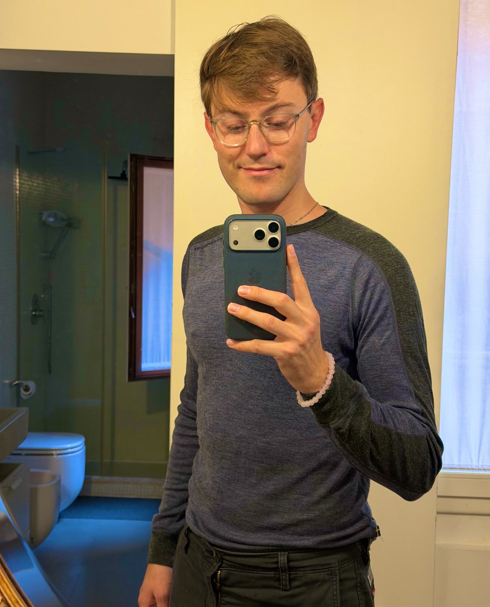 Äneas Humm tweet media