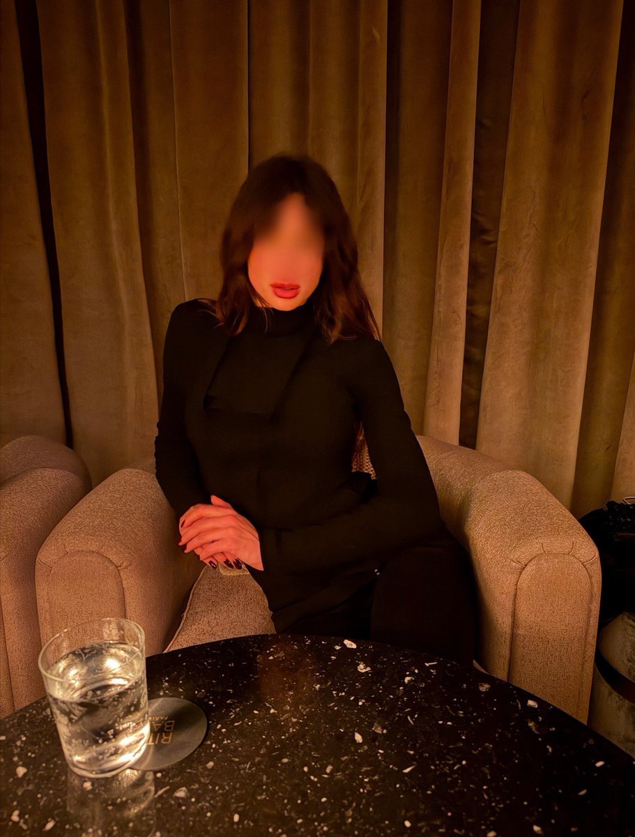 Gia Jones • Berlin tweet media