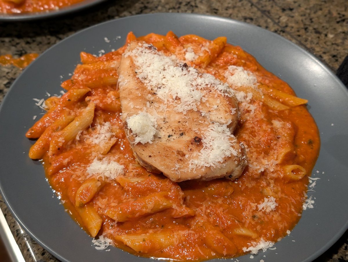 CupricFox tweet media