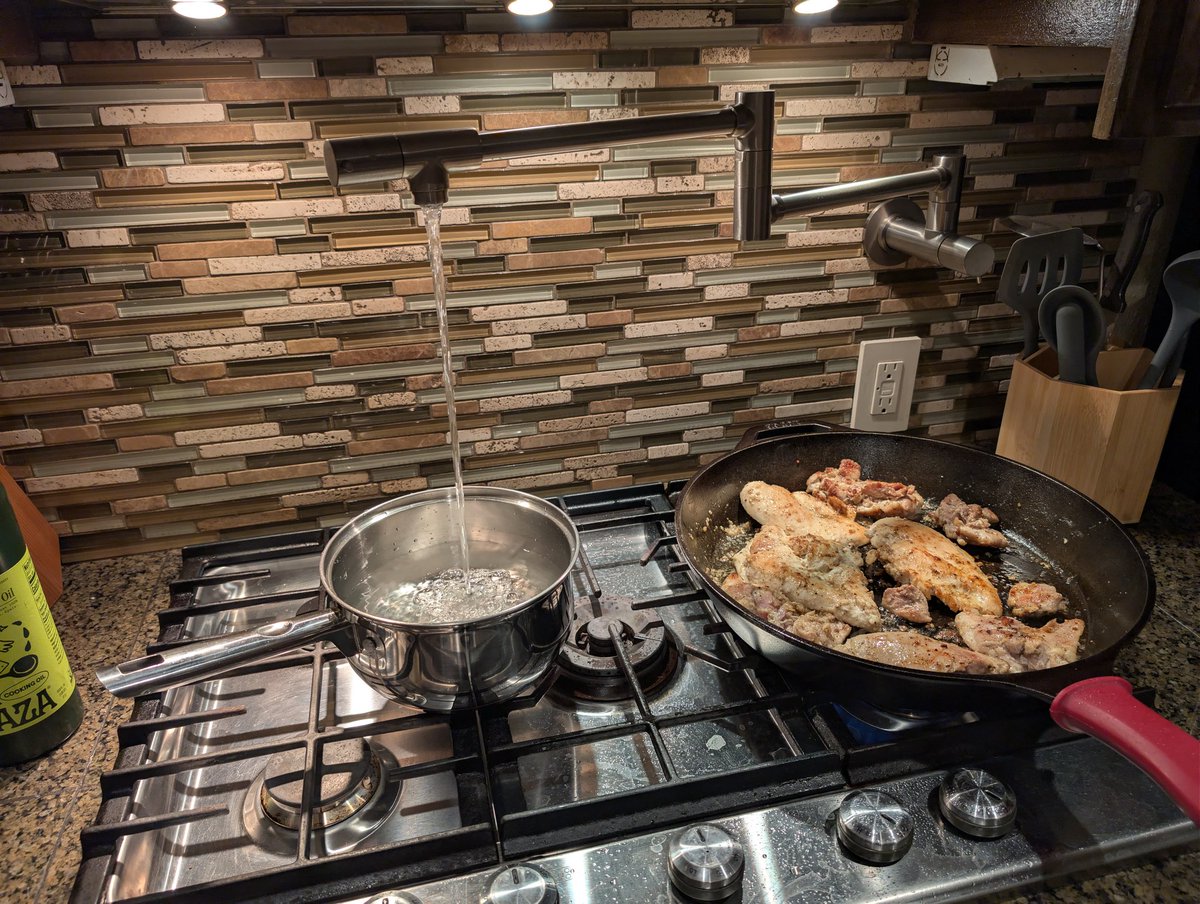 CupricFox tweet media