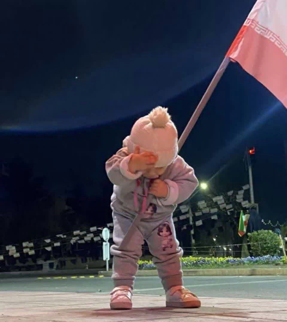 سارا نیکدل tweet media