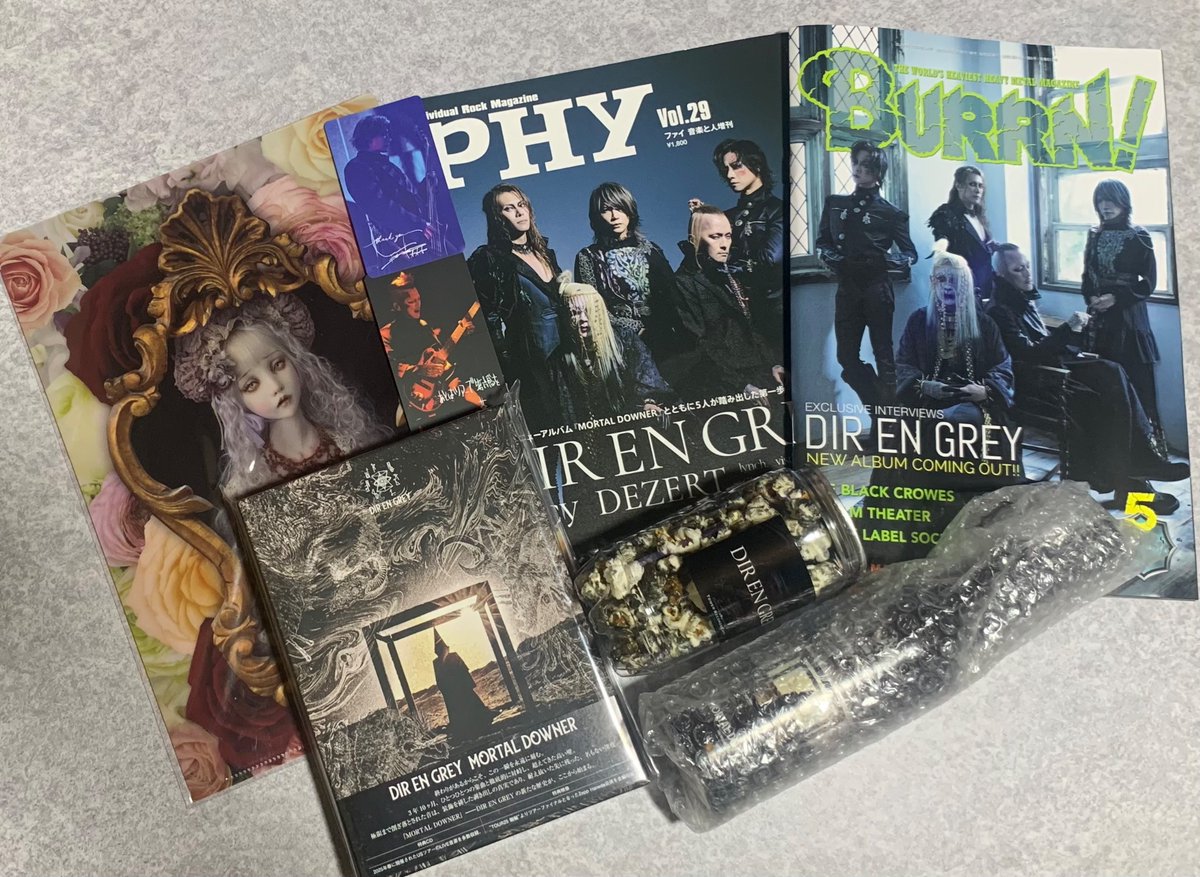 DIR EN GET できた‼️
この日この時この場所でアナタがいたから
しかも清水さんのクリアファイル
頂けた✨大事に使わせて頂こう🎀
いつもありがとう💡純くん