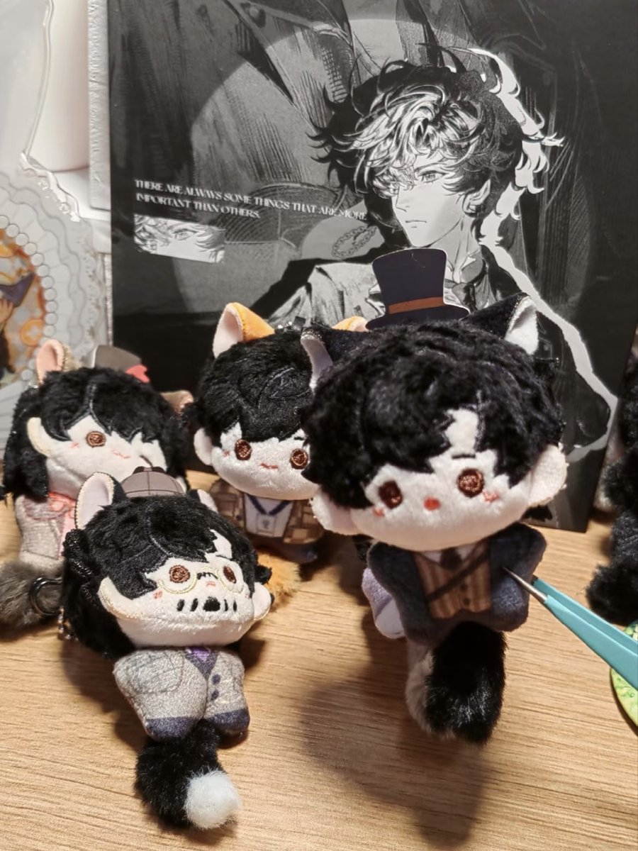 Orilootofficial's tweet image. I still got it, but I have to say—the quality control is just okay. When it arrives, you have to rua it, really rua it hard, or else it'll end up with a square face like in pics 2 and 3.🤣 #LordOfTheMysteries #Klein #Doll #SquareFace