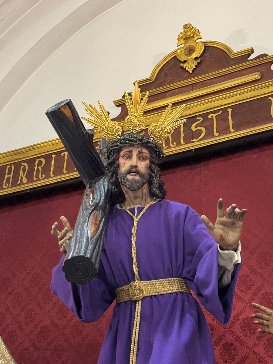 HdadMision's tweet photo. Nuestros Sagrados Titulares ya se encuentran en su altar, ataviados para este tiempo de Pascua. 

#LaMisión2026 https://t.co/hG03WwbEvs