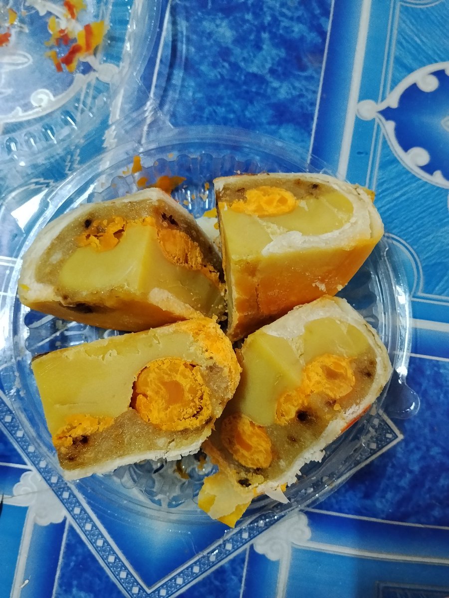 น้อย tweet media
