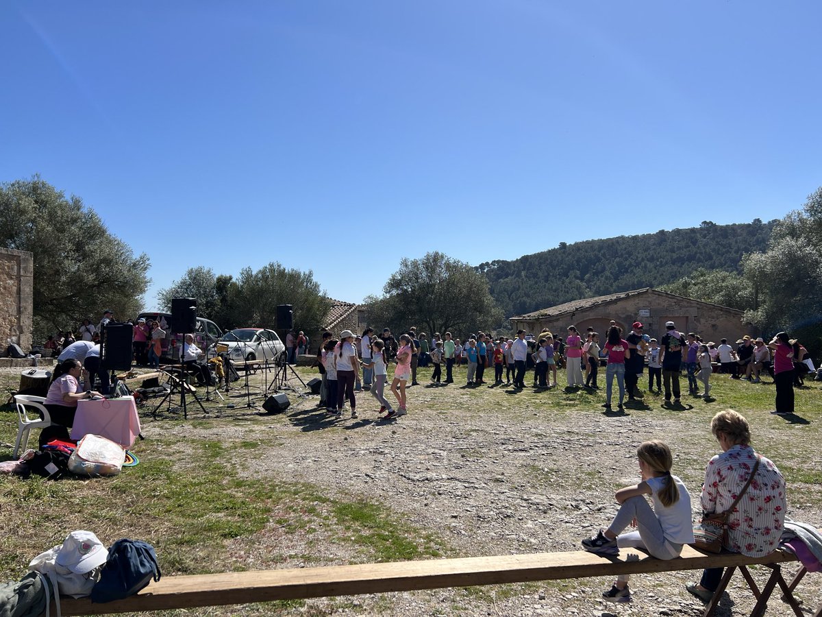 es_saig's tweet photo. Algunes imatges del tradicional pancaritat a la Pau de Castellitx 2026 https://t.co/akORlKIU7Q