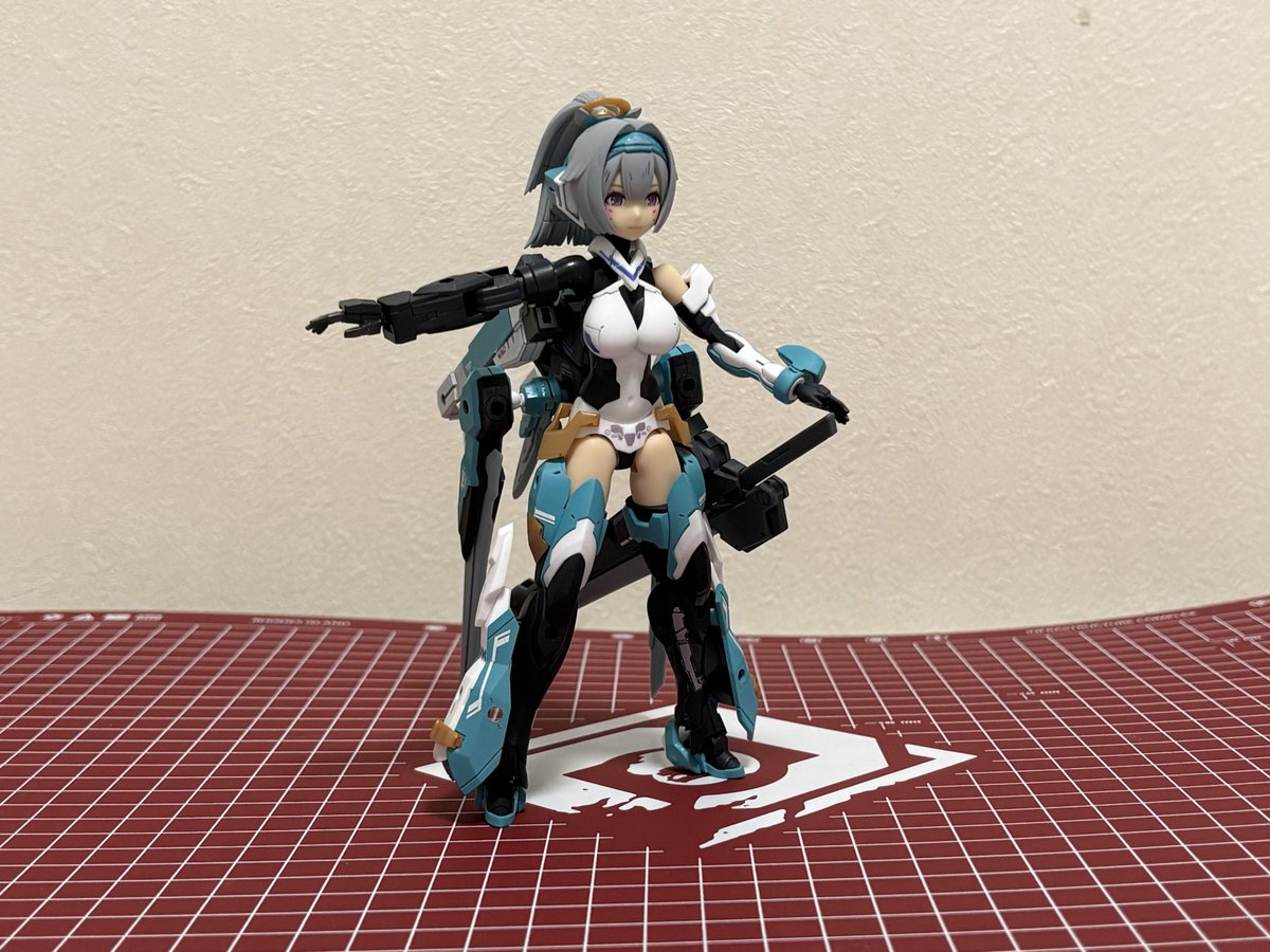 jhon00unicorn's tweet image. #メガミデバイス 
#プラモ
「朱羅　弓兵」改メ

「雨裂月-アサツキ-」見参‼︎

デカールつや消し含め
ここまでやるの初めてで大変でした〜