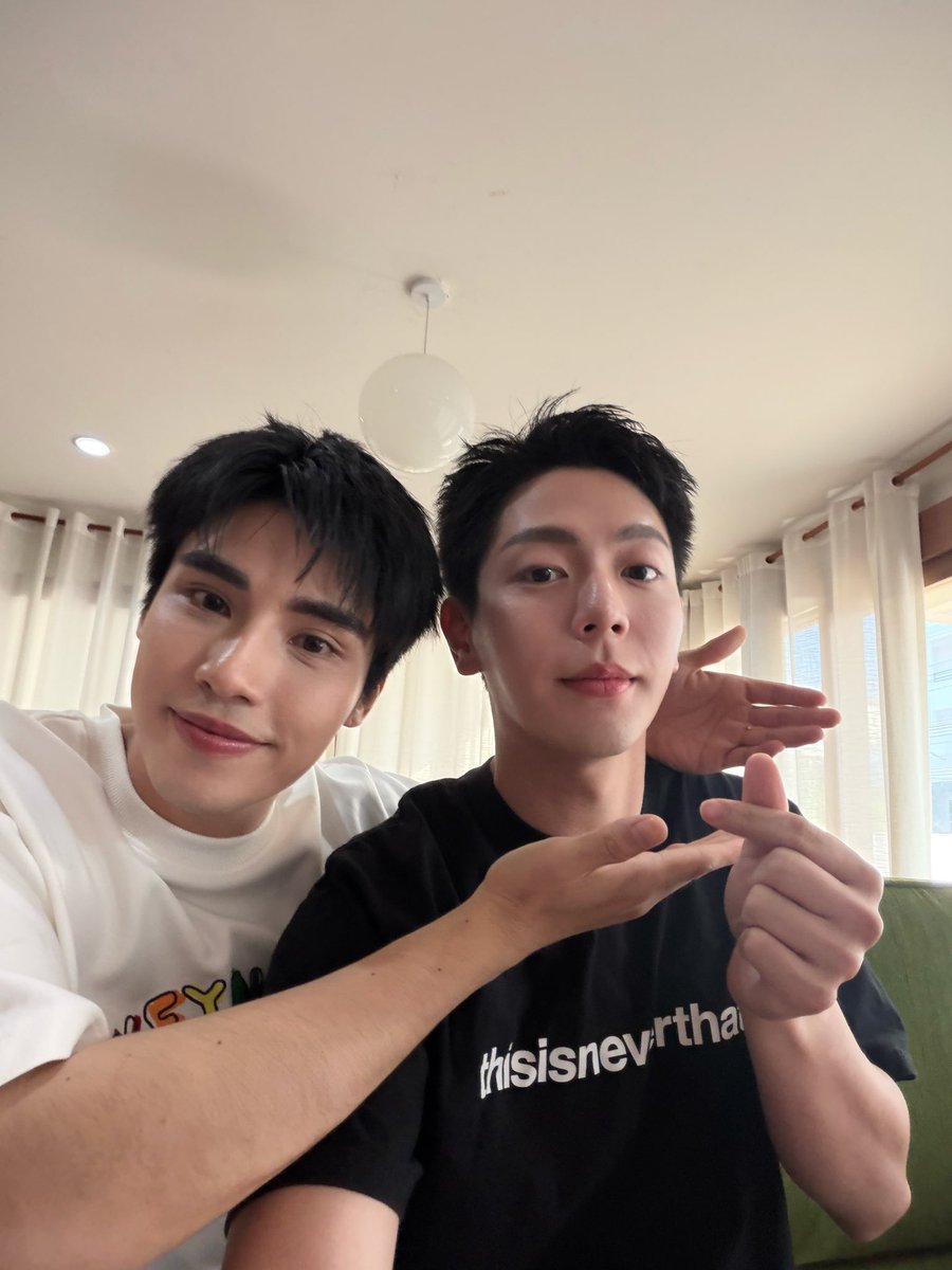 Up & Poom Official tweet media