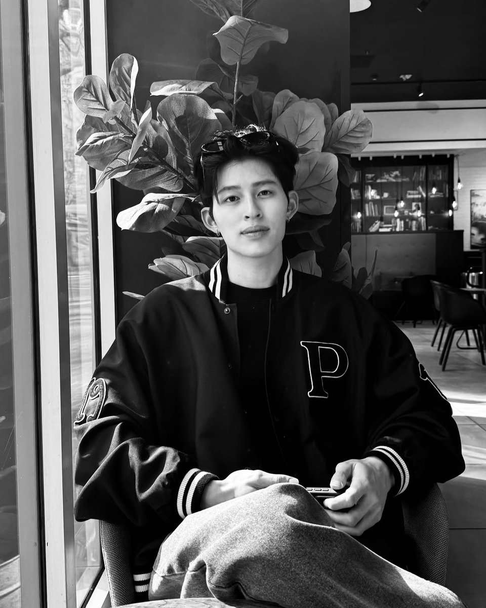 李, SEAN. tweet media