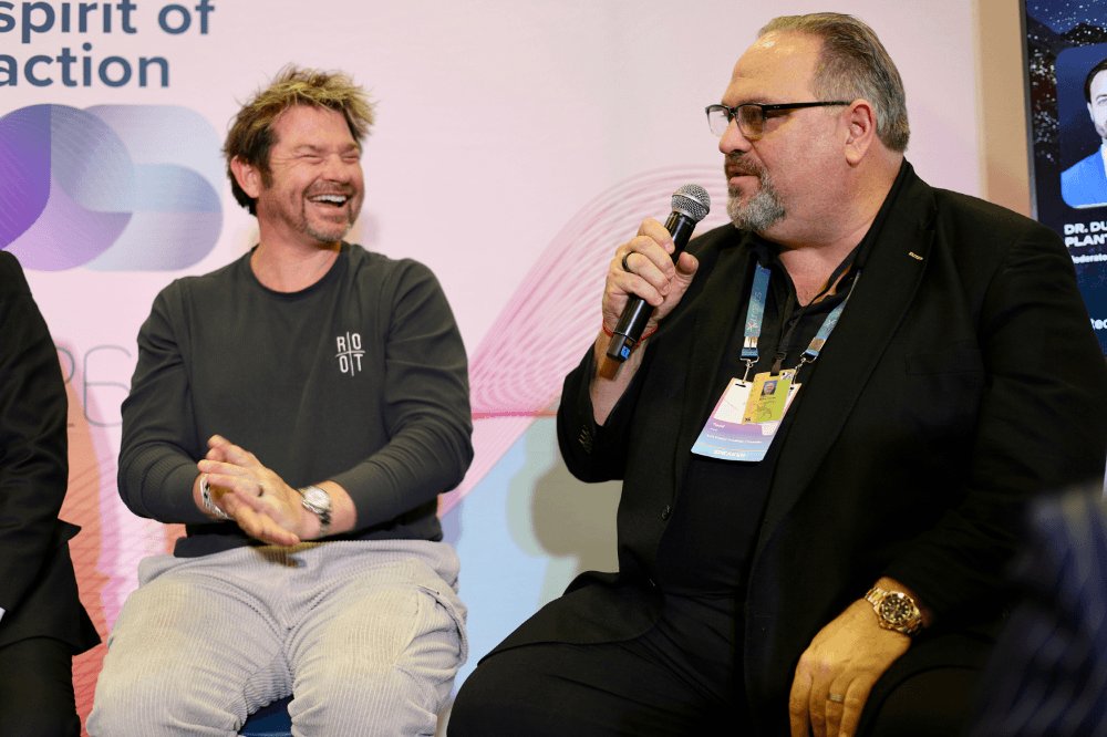 Todd Ault and Ault Capital Group launched the public testnet of Ault Blockchain - an L1 network aimed at institutional infra, trading, and settlement.The key point isn’t “just another blockchain”, but that they started with real financial use cases and built the network around