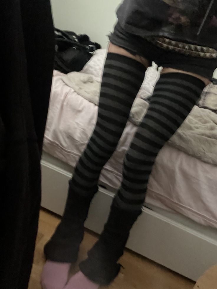 . ⟢ sid ˘ tweet media