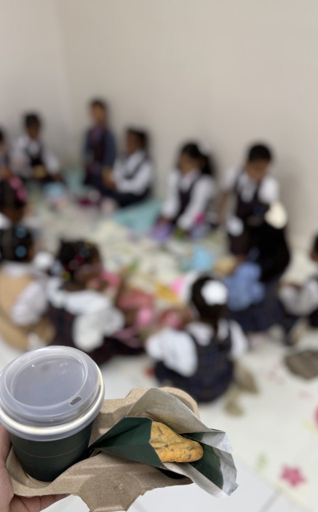 شُعلة tweet media