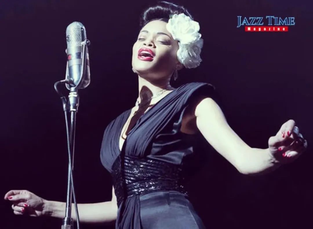 jazztimemusic's tweet image. Hoy se cumplen 111 años del nacimiento de la legendaria cantante y compositora Billie Holiday (RIP), una de las voces más importantes e influyentes del Jazz, con una carrera de casi 30 años, falleció en 1959. ¡¡¡Happy Heavenly Birthday Billie Holiday!!!. #jazz #vocal #soul #rnb