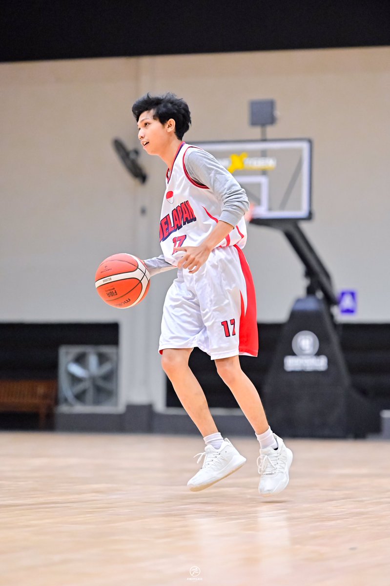 yusrilramadhanz's tweet photo. Feels good to be back. Starts as yo mean to go on✌🏻 https://t.co/83L4uepz46