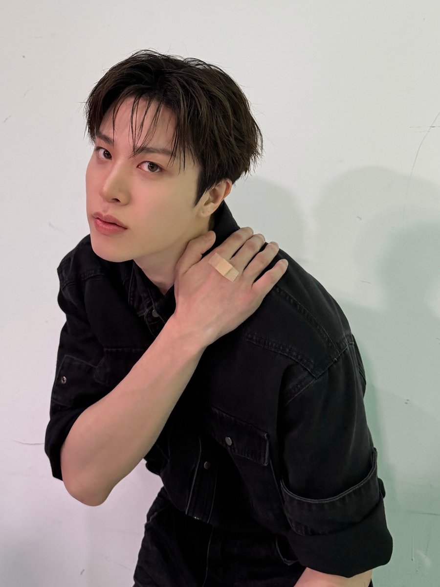 모두 tweet media