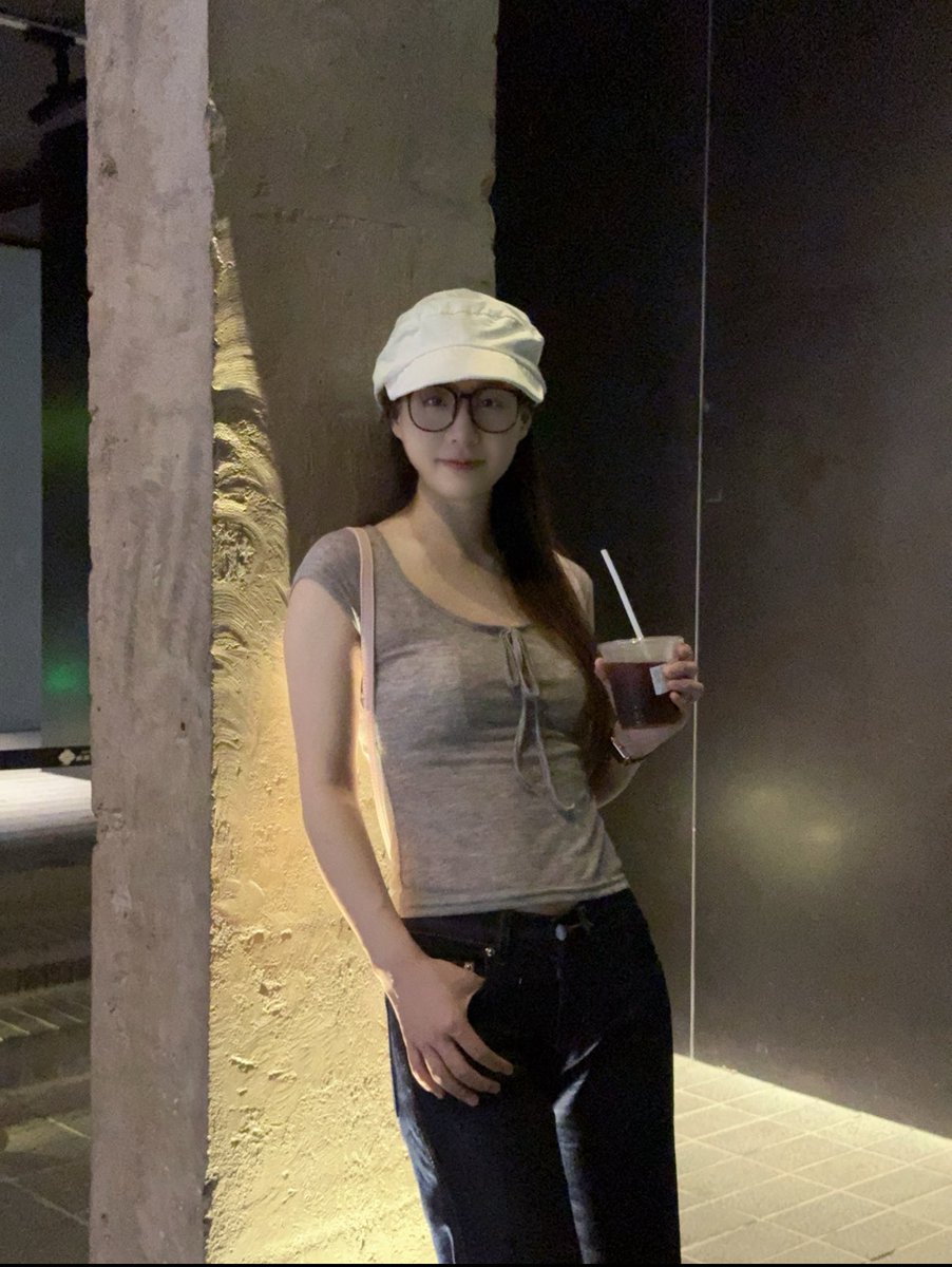 0x朱珠 tweet media