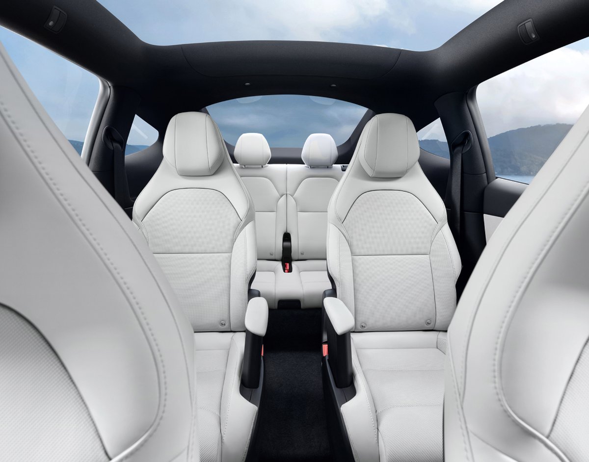 Tesla Japan tweet media