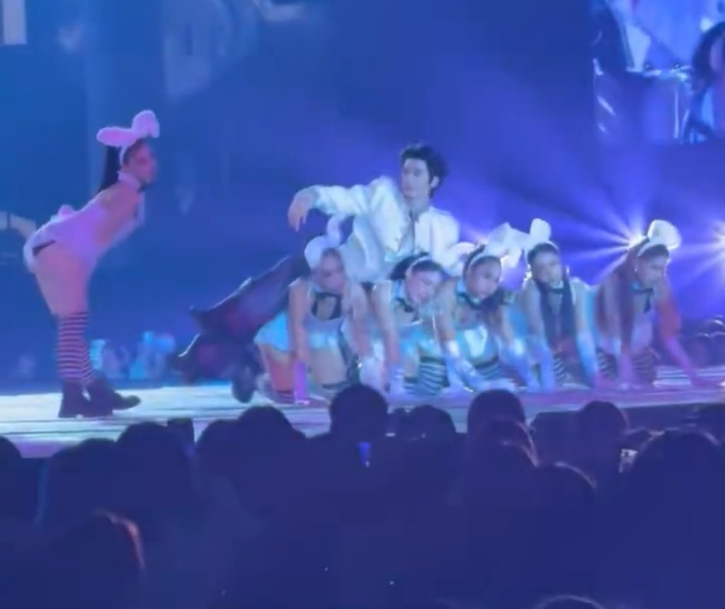 paveena loves riddhi☁️ lyt era📚 tweet media