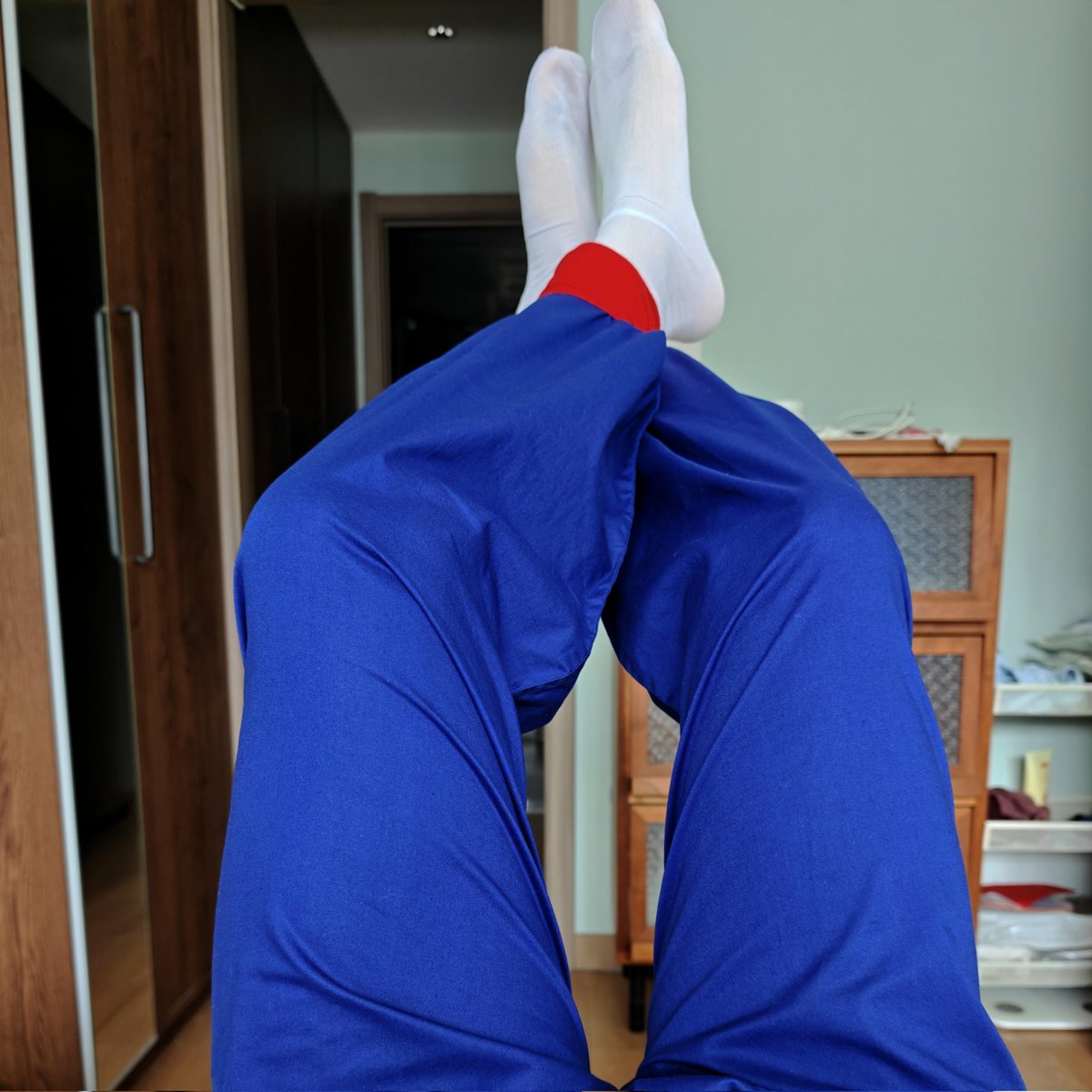 Roy Navi tweet media