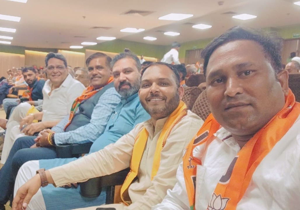 Krishan Dhull (मोदी का परिवार) tweet media
