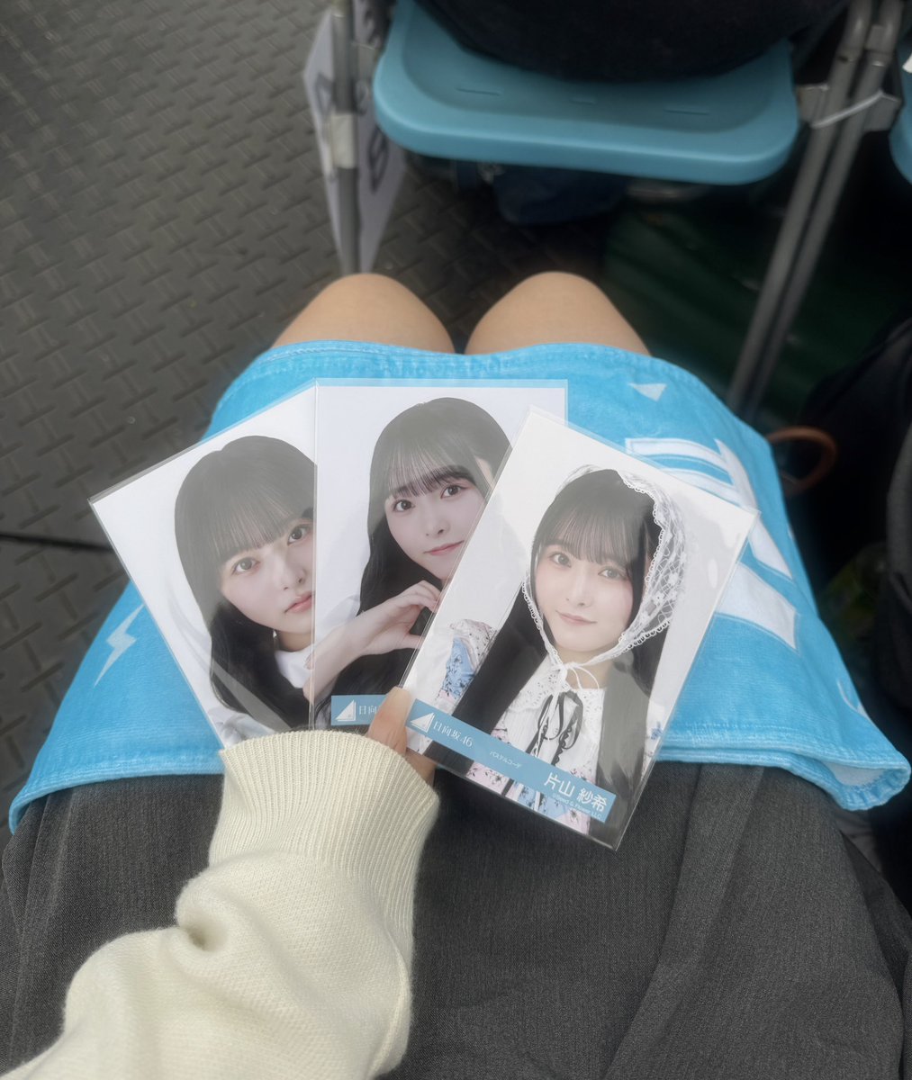 し ほ tweet media