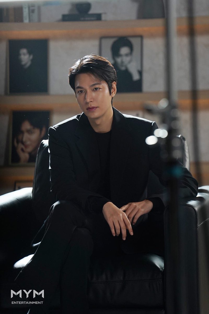 ¢єℓιиα-셀리나❤️ tweet media