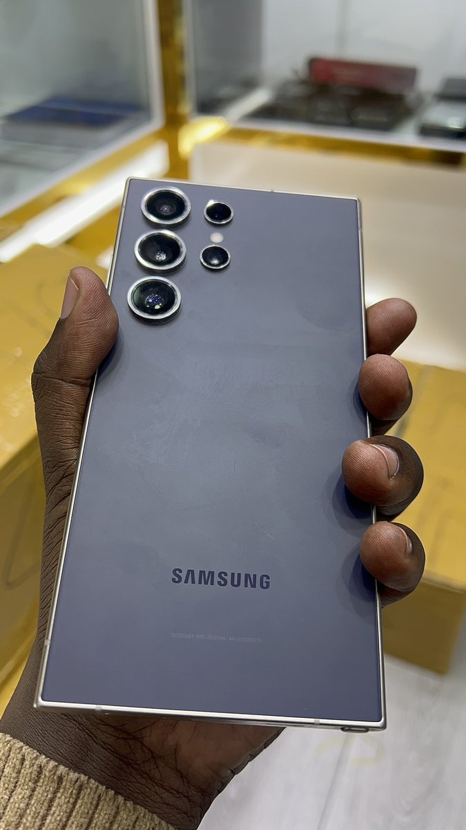 gabyconscious's tweet photo. Bila kuwa biased wala nini

Ukweli kama unataka kuInvest kwenye Content hasa kwa simu

Angalau anzia hizi hazitakusumbua

1. S24 Ultra
2. iPhone 13 pro

Tofauti yako na wanaotumia latest Flagships itakua kidogo sana.

1.45m kwa 1.19m✅ https://t.co/AKQClfYT5M