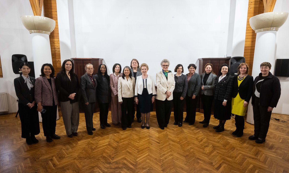 Embajada de México en Hungría tweet media