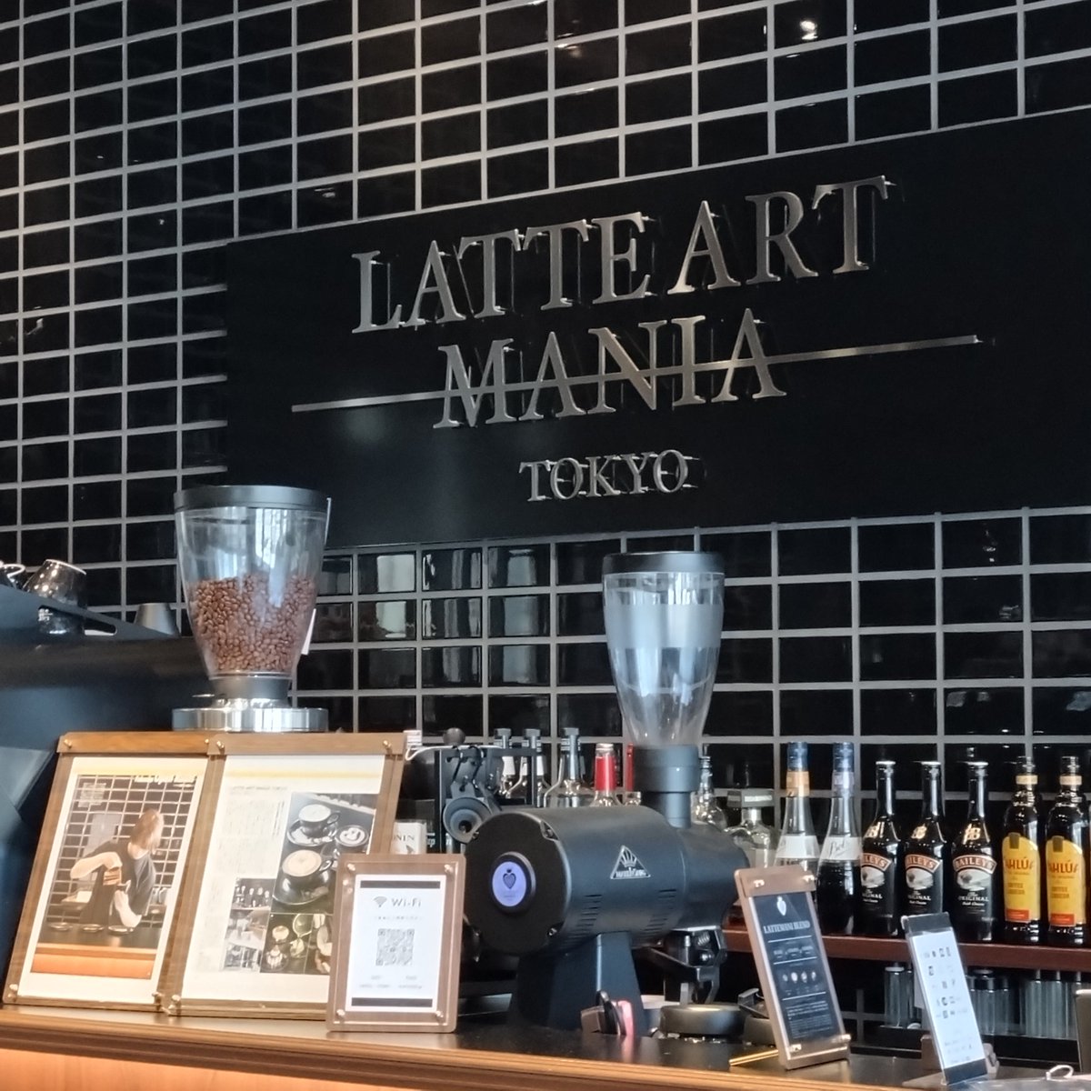 miyu_cyuncyun's tweet image. こんにちは😄🖐️

今日は仕事休み😄🖐️

LATTE MANIへ😄🖐️
今日はいつもと変えて出入り口すぐそばのソファシートでイートイン🖐️

外はお天気だけど気温が低めで風も冷たい1日でしたがカフェTimeを通じて身体をホッと温めました😊🖐️

#miyu holiday
#赤坂ｴﾘｱ
#LATTE ART MANIA TOKYO FUKUOKA