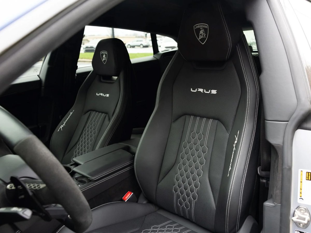 autochat360's tweet photo. Widebody Lamborghini Urus Performante 💙 https://t.co/tfmJmCyLdw