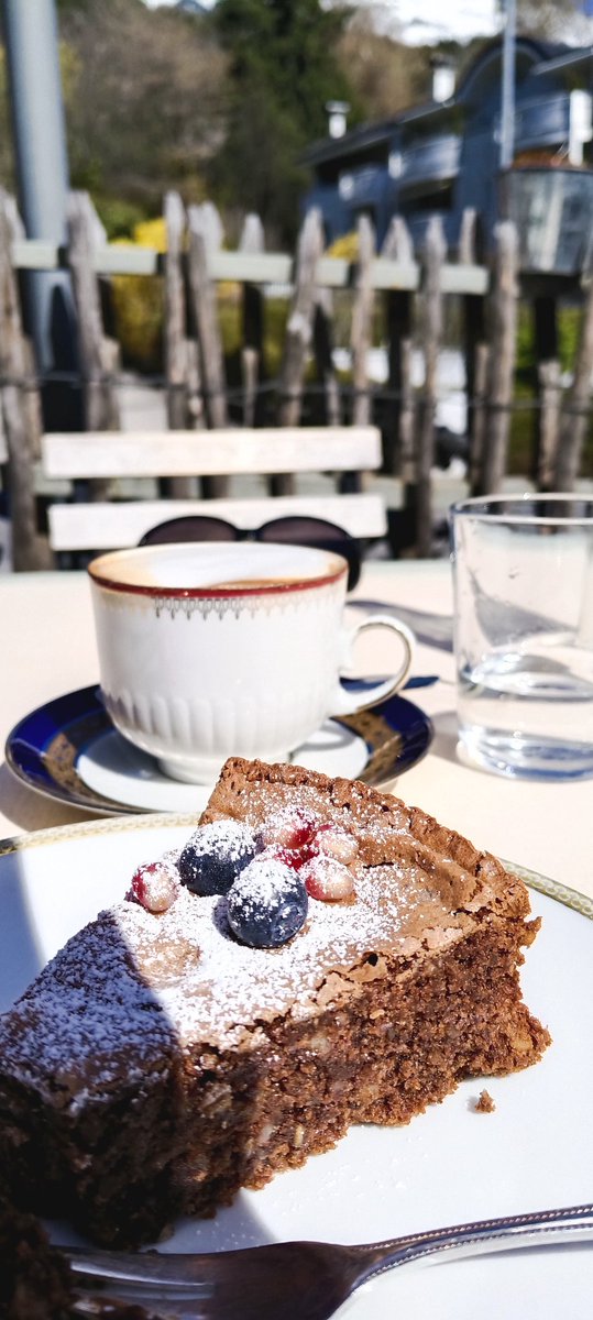 𝐌𝐚𝐝𝐚𝐦𝐞 𝐕𝐲 tweet media