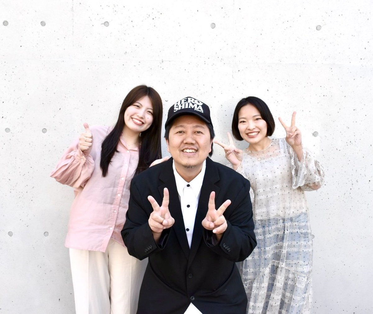 okubox9's tweet photo. 新年度なのであらためて。
2000年4月スタートの番組。
9ジラジは広島FM（月～木）
20:00-22:00 生放送中。
9ジラジFRIDAY（金20:00-21:00）
DJは大窪シゲキとアシスタント。
月曜日 永谷治香
火曜日 古戝沙季
広島県の中高生と大人と共に、
ラジオで居場所を作ってます。
9ジラジを学校に呼んでね。笑 https://t.co/1Ezswv7C4R