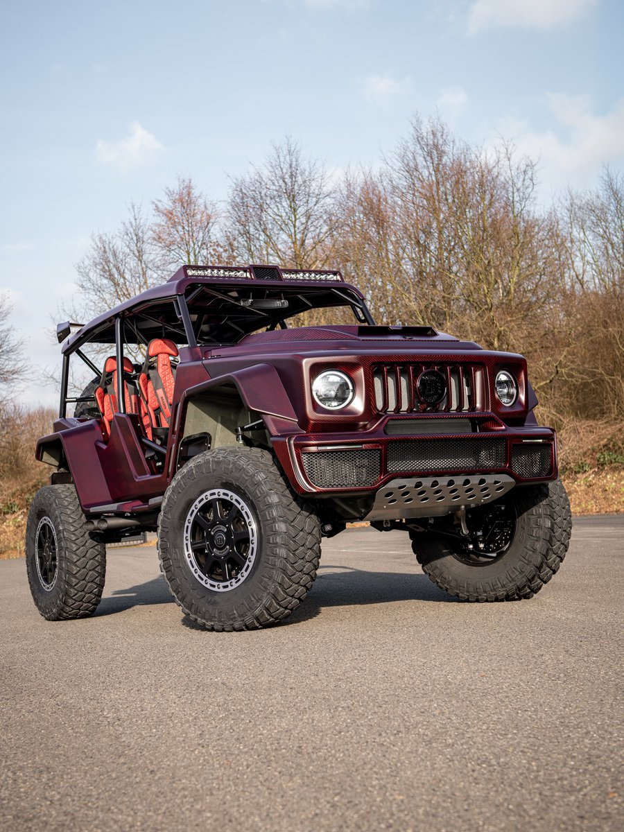 recaroauto's tweet photo. No limits. Pure adrenaline. ποΈπ₯
The 900 HP @BRABUS CRAWLER is an open-air beast built for the extreme. To anchor the driver, it features our RECARO Podium shell seats. Engineered for the desert. ποΈπ¨
πΈ: @brabus
#RECAROAutomotive #RECARO #RECAROPodium #BRABUS #CRAWLER #Offroad https://t.co/CTLrozFTk8