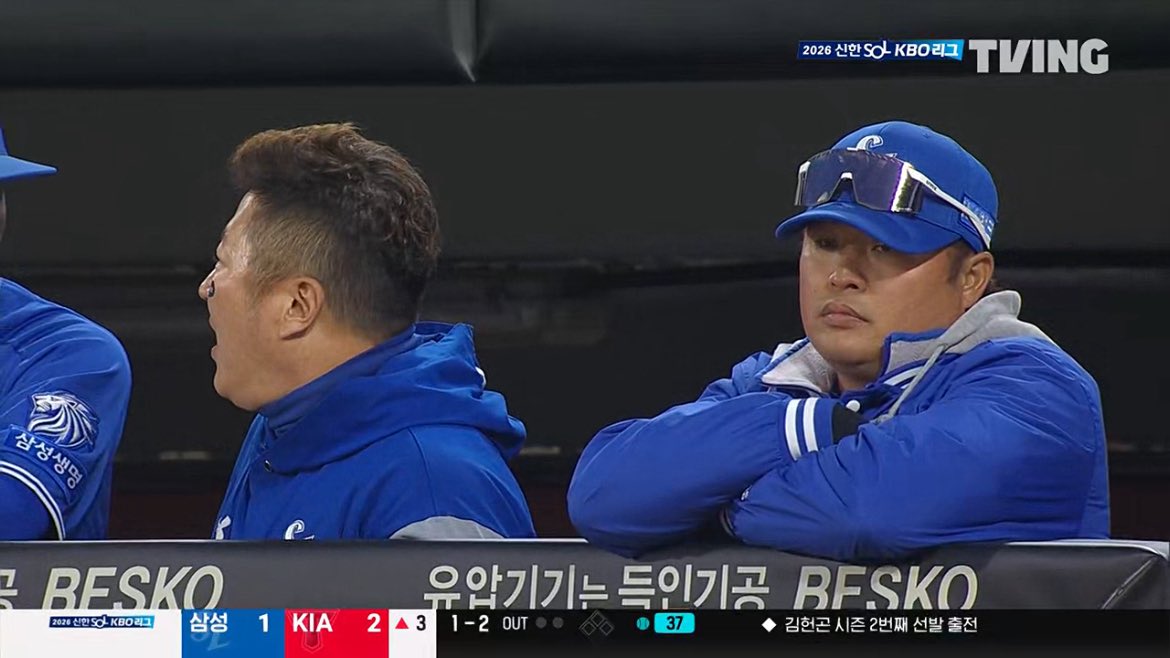 백작가 tweet media