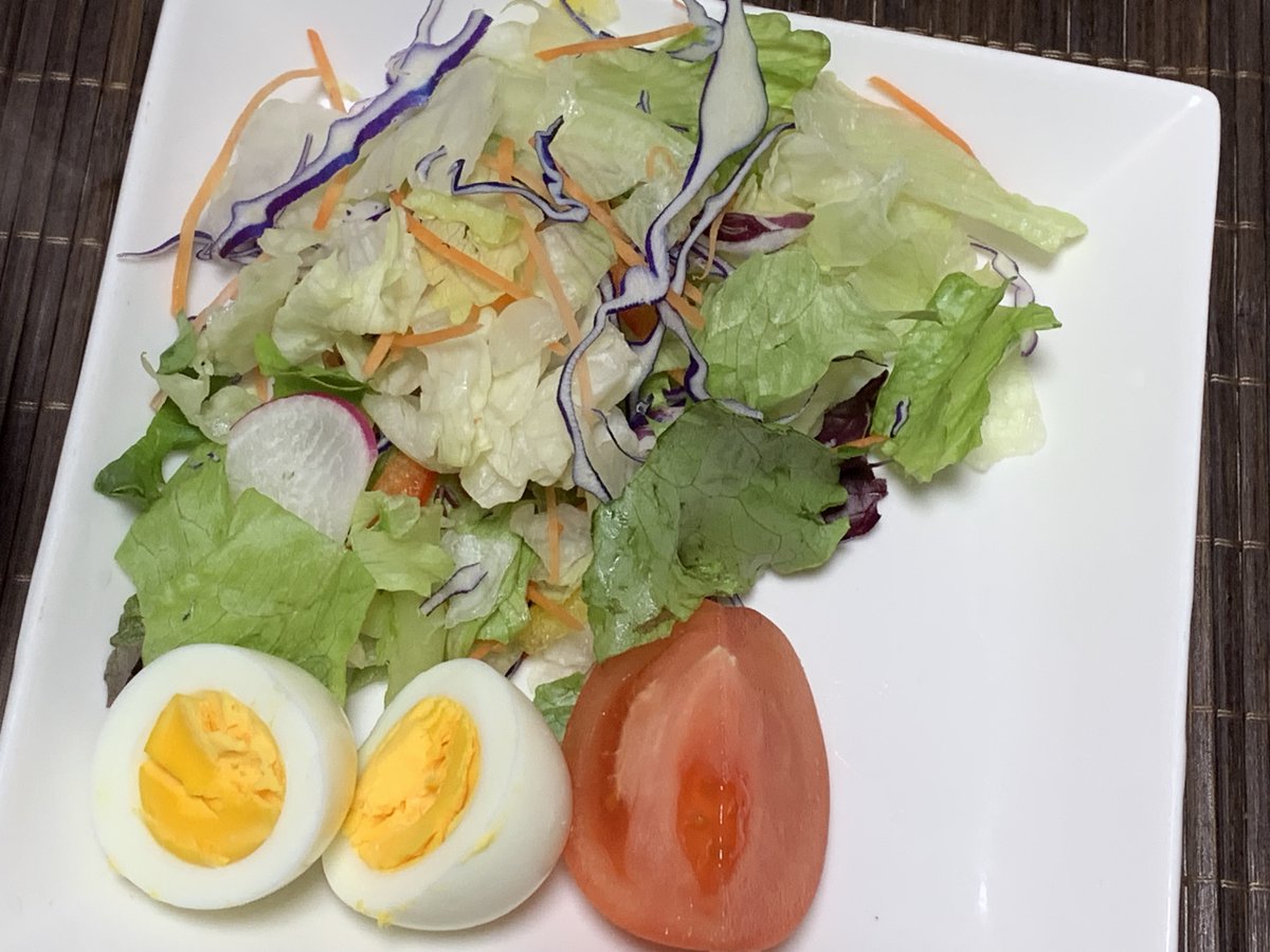 ＠もつ tweet media